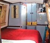 Stern bedroom Storage